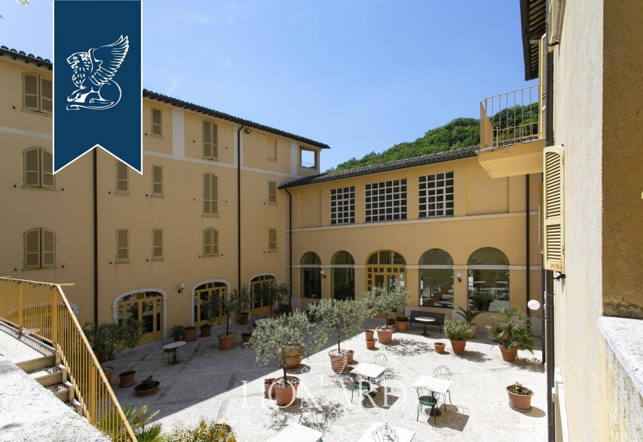 Hotel, albergo a Spoleto, Italia, 3 110 m² - foto 17