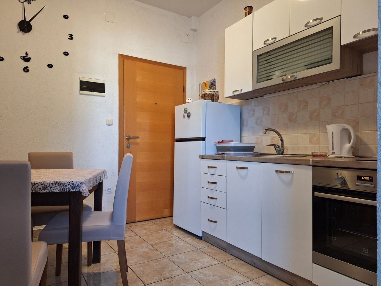 Flat in Medulin, Croatia, 27 m² - picture 8