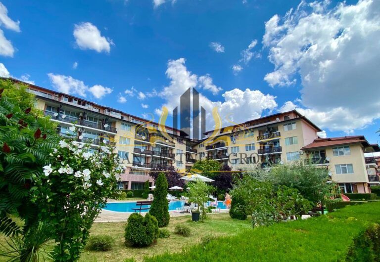 Appartement à Aheloy, Bulgarie, 75 m² - image 1