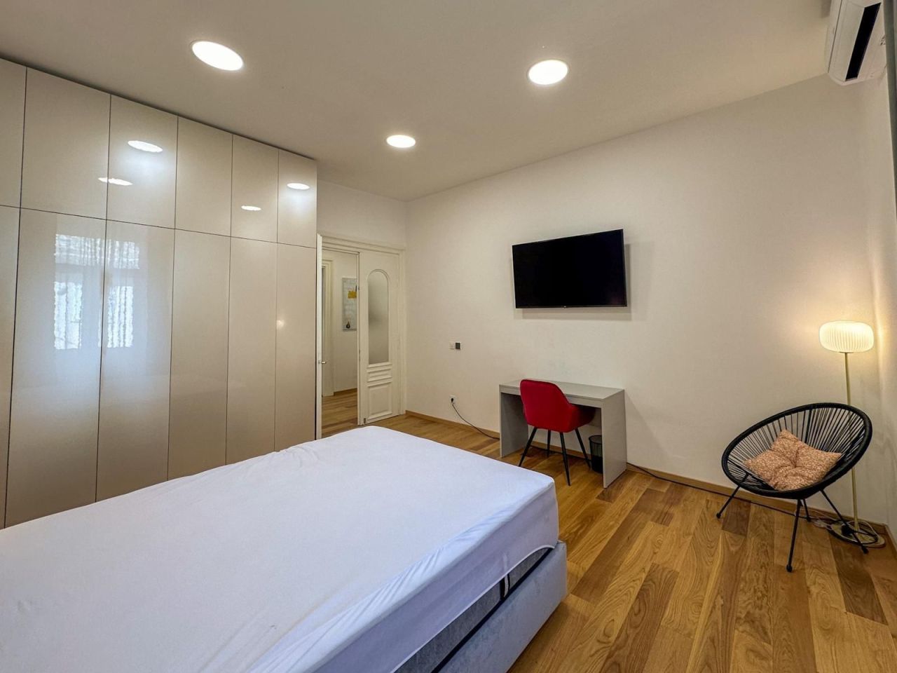 Flat in Pula, Croatia, 85 m² - picture 13