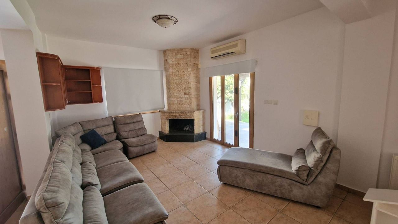 Haus in Larnaka, Zypern, 260 m² - Foto 2