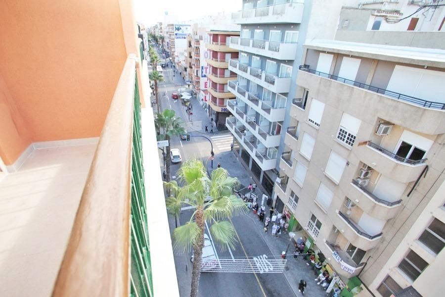 Appartement à Torrevieja, Espagne, 139 m² - image 4