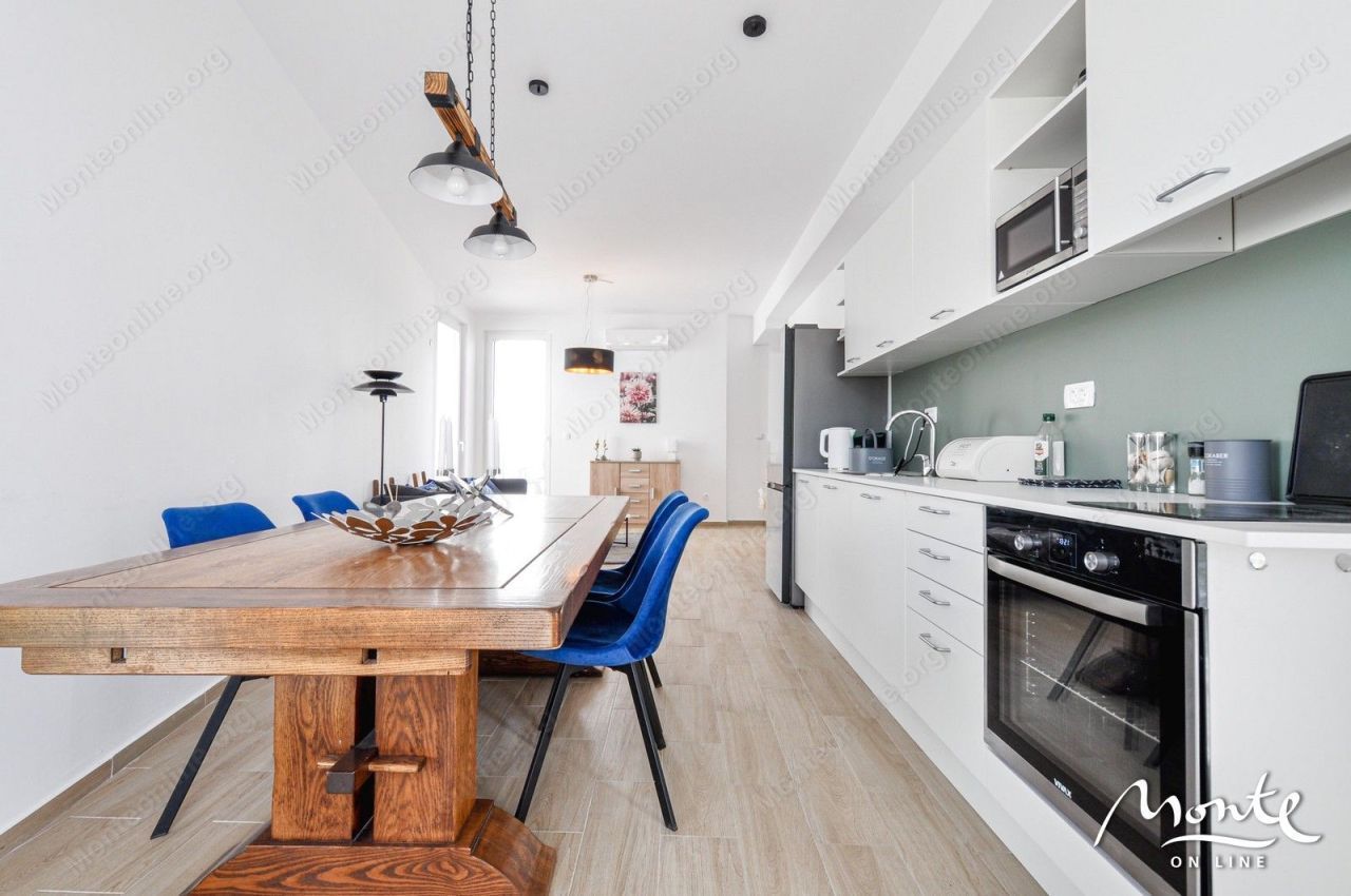 Wohnung in Budva, Montenegro, 103 m² - Foto 1
