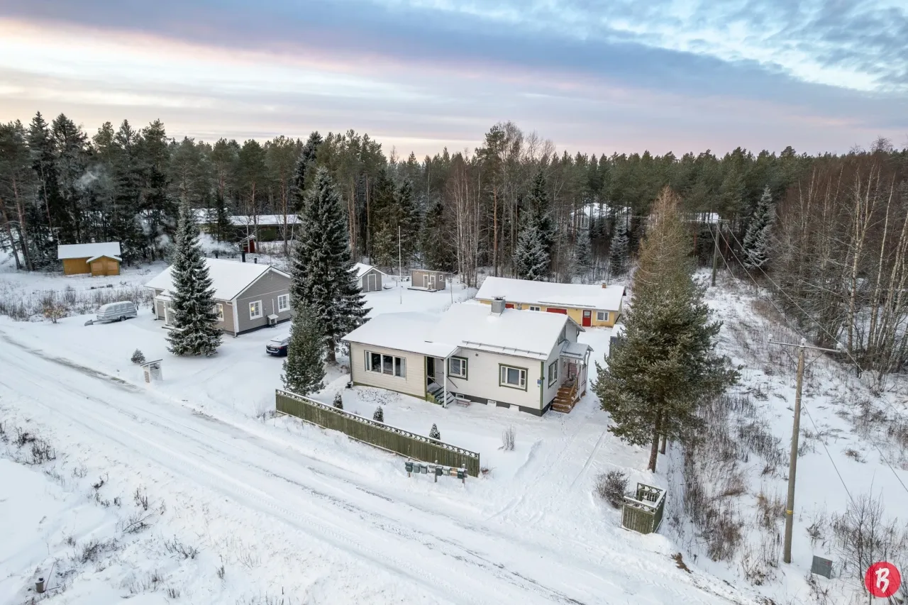 Casa en Kokkola, Finlandia, 158 m² - imagen 1