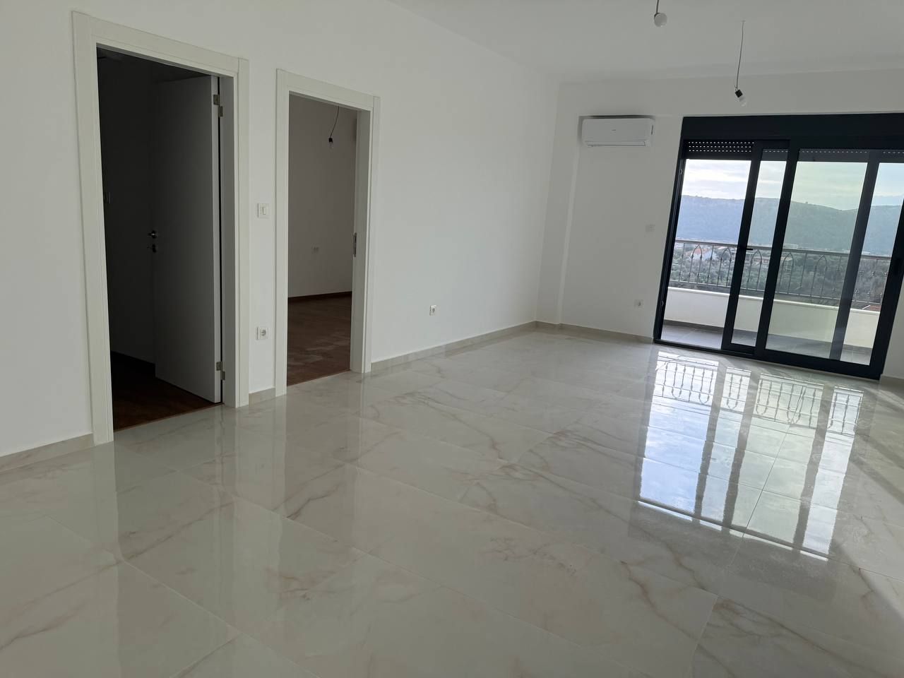 Appartement au Bar, Monténégro, 70 m² - image 1
