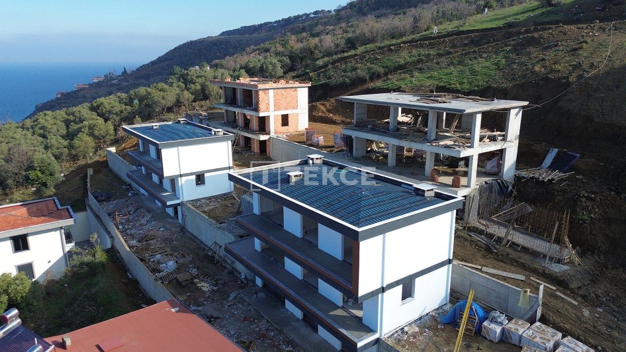 Villa Çınarcık, Turkey, 275 m² - picture 1