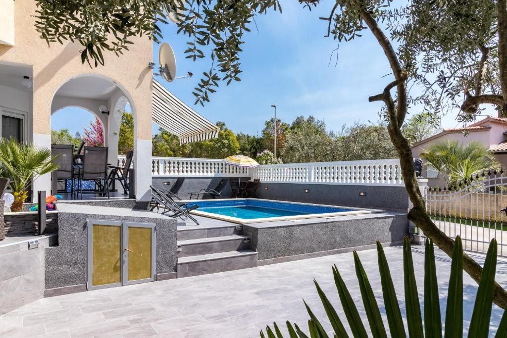 Piso en Medulin, Croacia, 142 m² - imagen 1