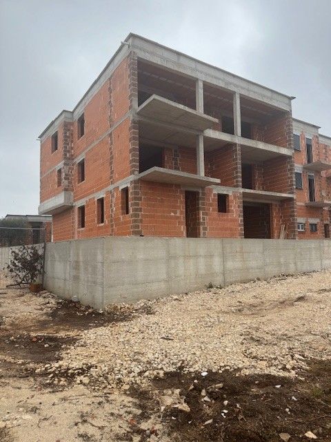 Piso en Pula, Croacia, 81 m² - imagen 3