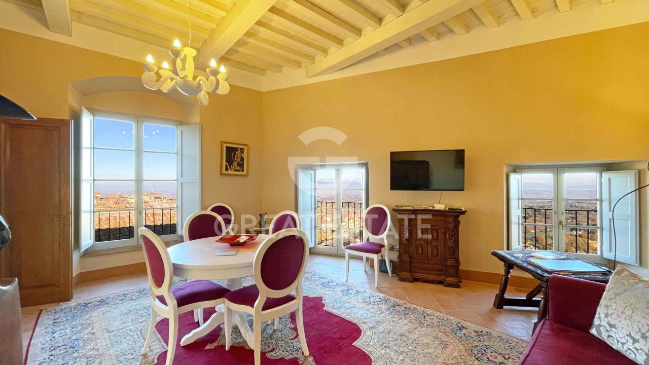Apartamento en Montepulciano, Italia, 128 m² - imagen 1
