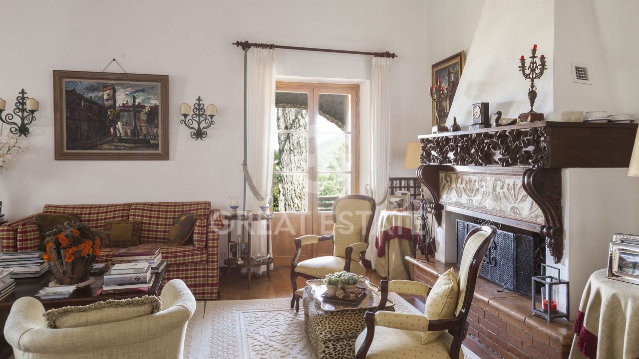 Villa in Campello sul Clitunno, Italy, 315.25 m² - picture 12