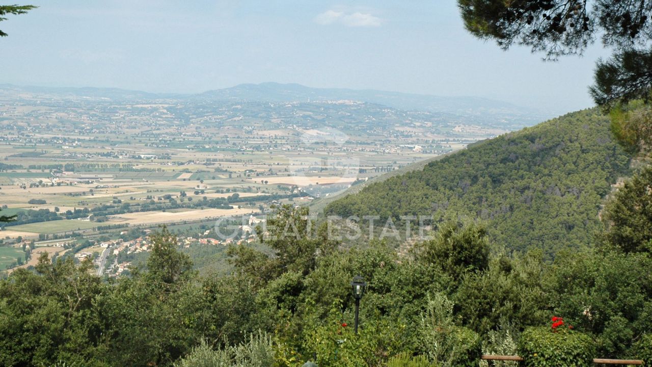 Villa in Campello sul Clitunno, Italy, 315.25 m² - picture 18