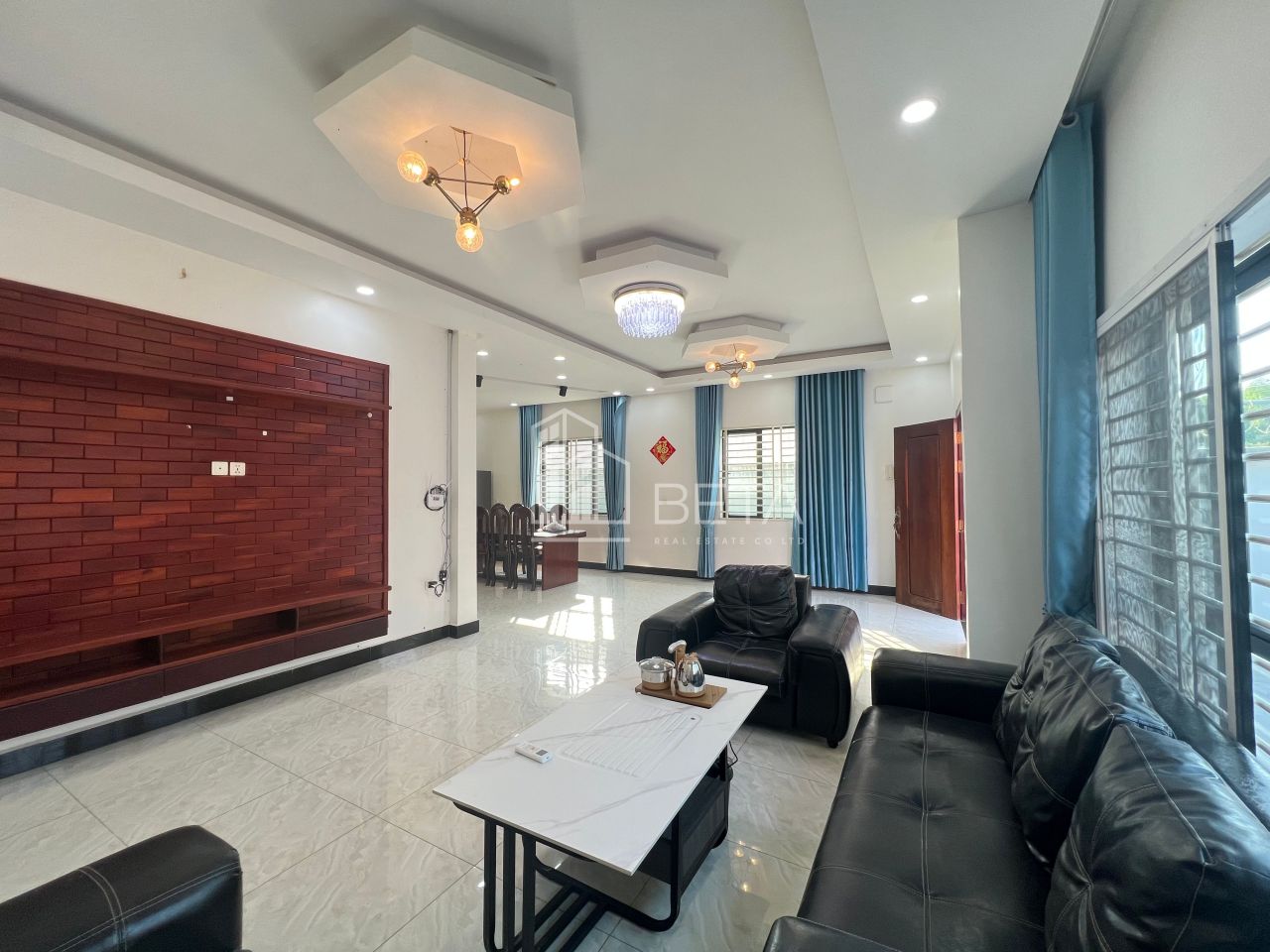 House in Sihanoukville, Cambodia, 200 m² - picture 1