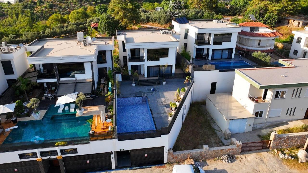 Villa in Alanya, Türkei, 400 m² - Foto 1