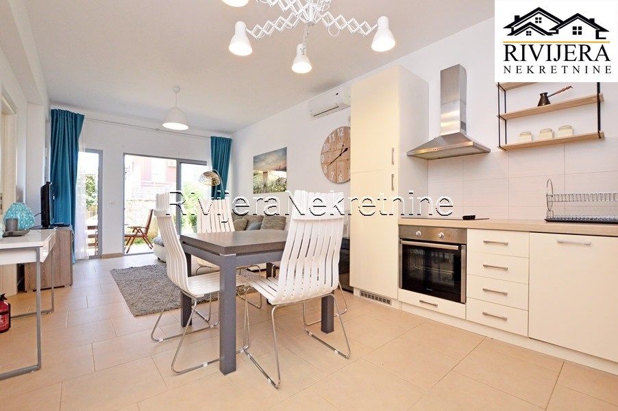 Appartamento a Herceg-Novi, Montenegro, 73 m² - foto 12