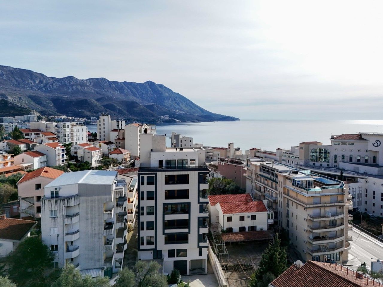 Penthouse in Becici, Montenegro, 134 m² - Foto 1