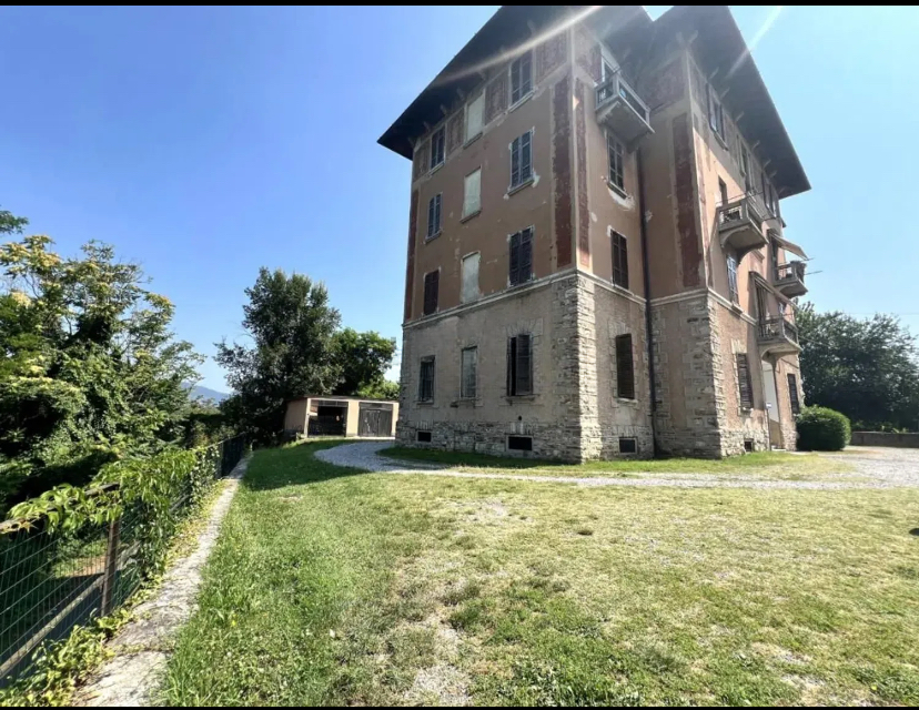 Appartement à Brescia, Italie, 125 m² - image 1