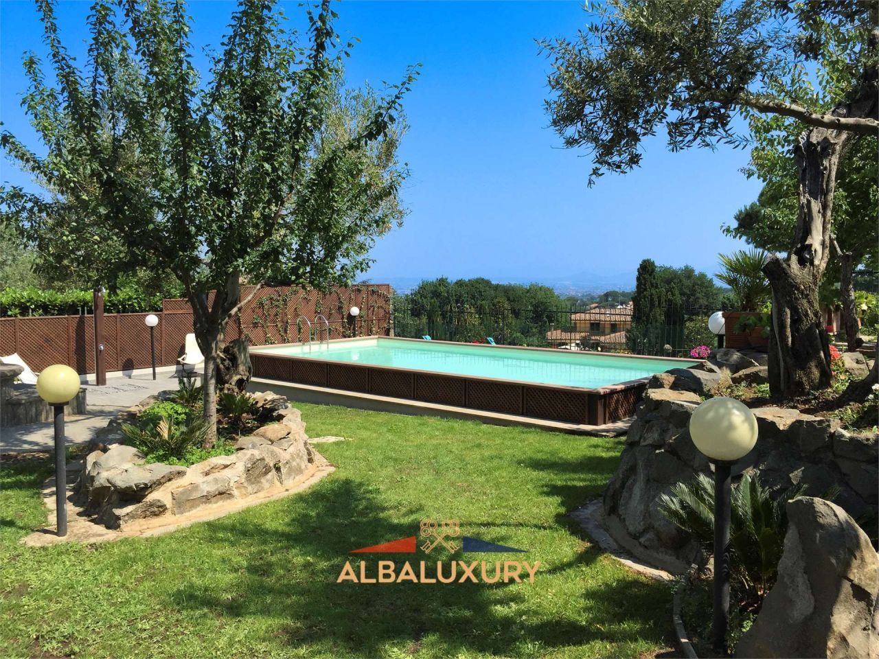 Villa in Frascati, Italy, 385 m² - picture 1