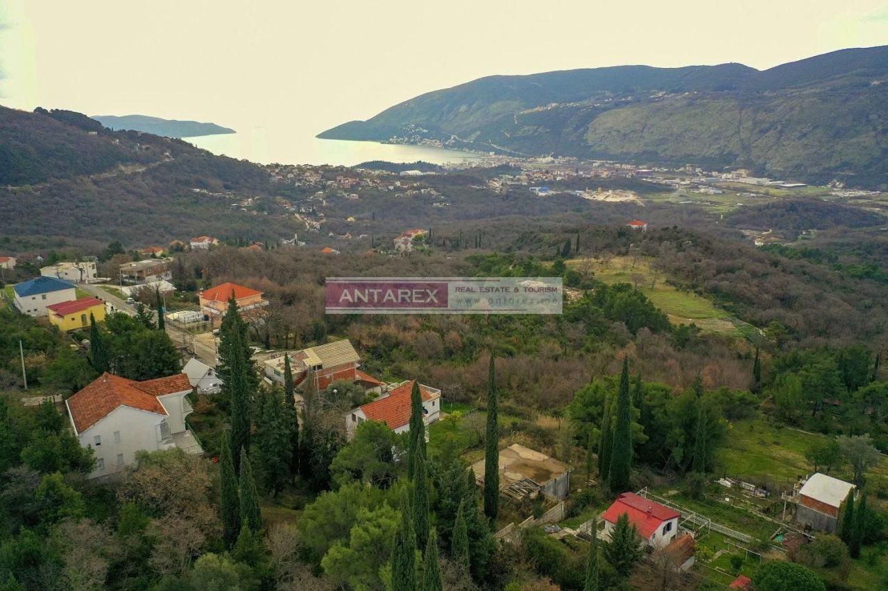 Villa a Herceg-Novi, Montenegro, 110 m² - foto 2