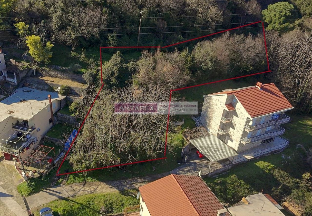 Terreno en Herceg-Novi, Montenegro, 948.5 m² - imagen 2