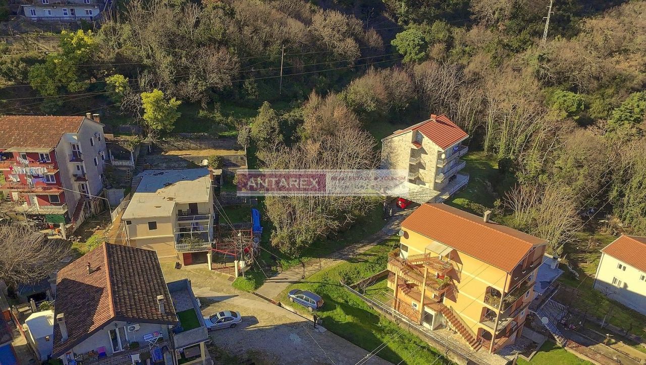 Terreno en Herceg-Novi, Montenegro, 948.5 m² - imagen 3