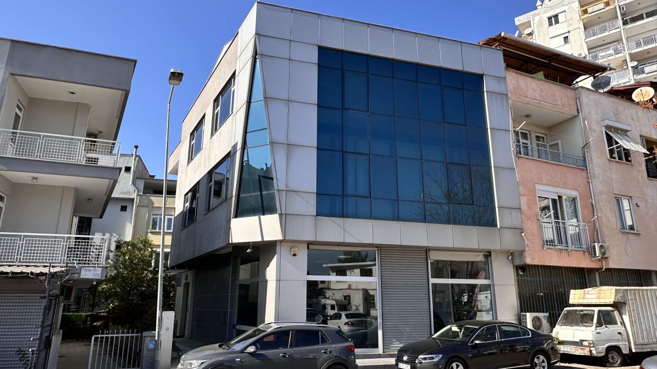 Biens commerciaux à Antalya, Turquie, 700 m² - image 1