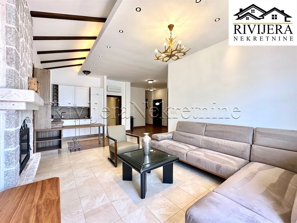 Piso en Kotor, Montenegro, 103 m² - imagen 1