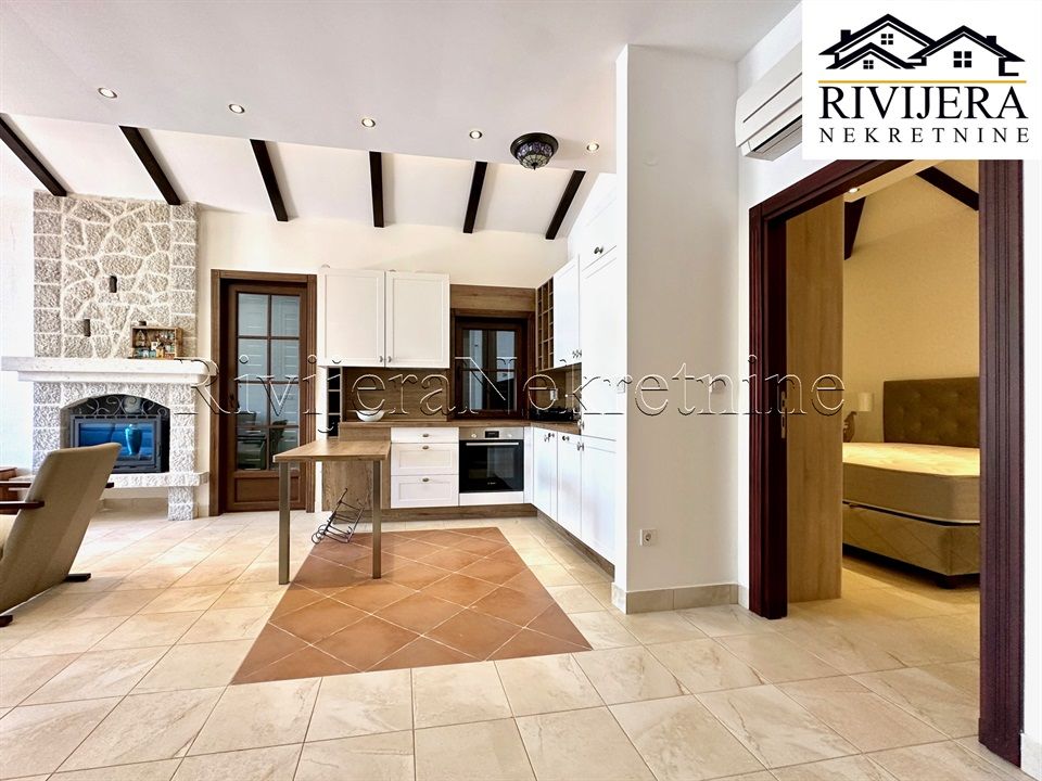 Flat in Kotor, Montenegro, 103 m² - picture 4