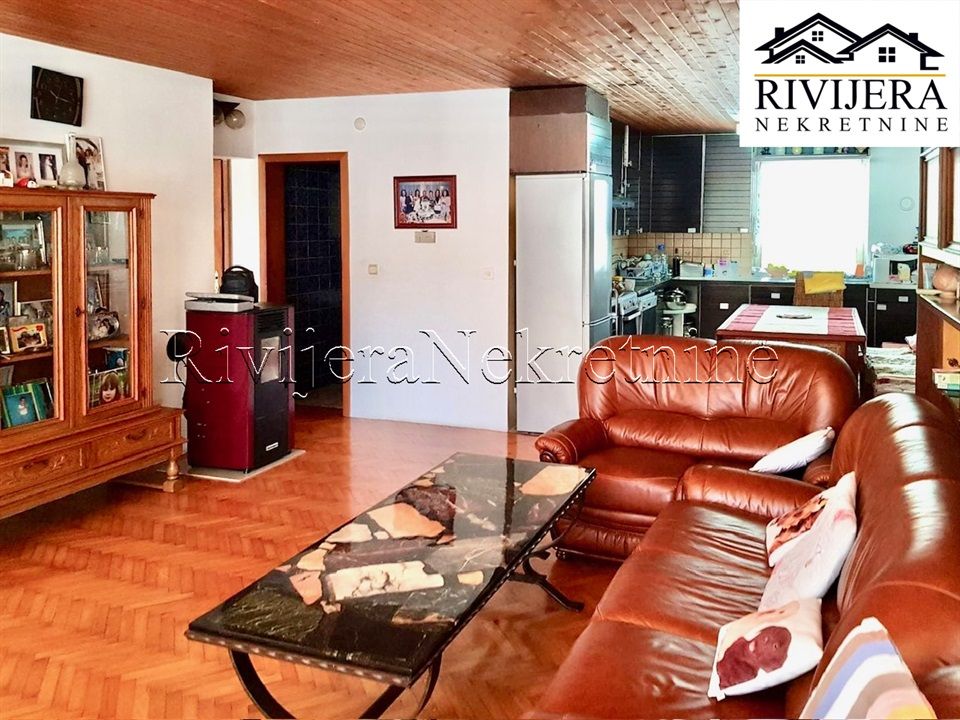 House in Tivat, Montenegro, 310 m² - picture 7