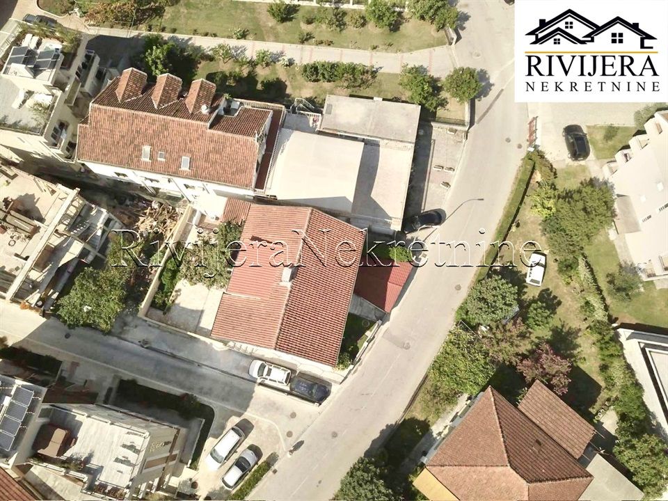 House in Tivat, Montenegro, 310 m² - picture 12