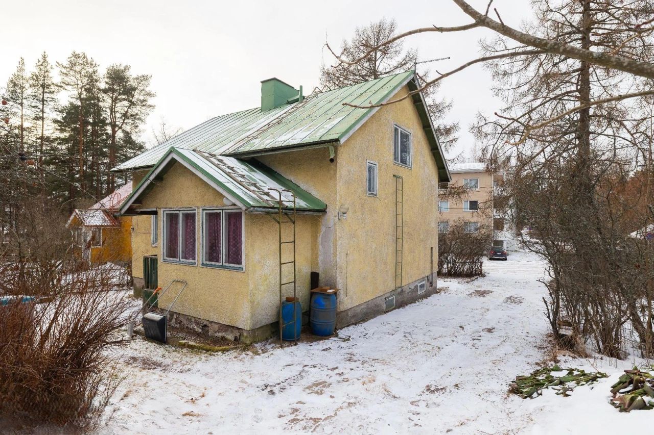 Maison à Kotka, Finlande, 100 m² - image 1