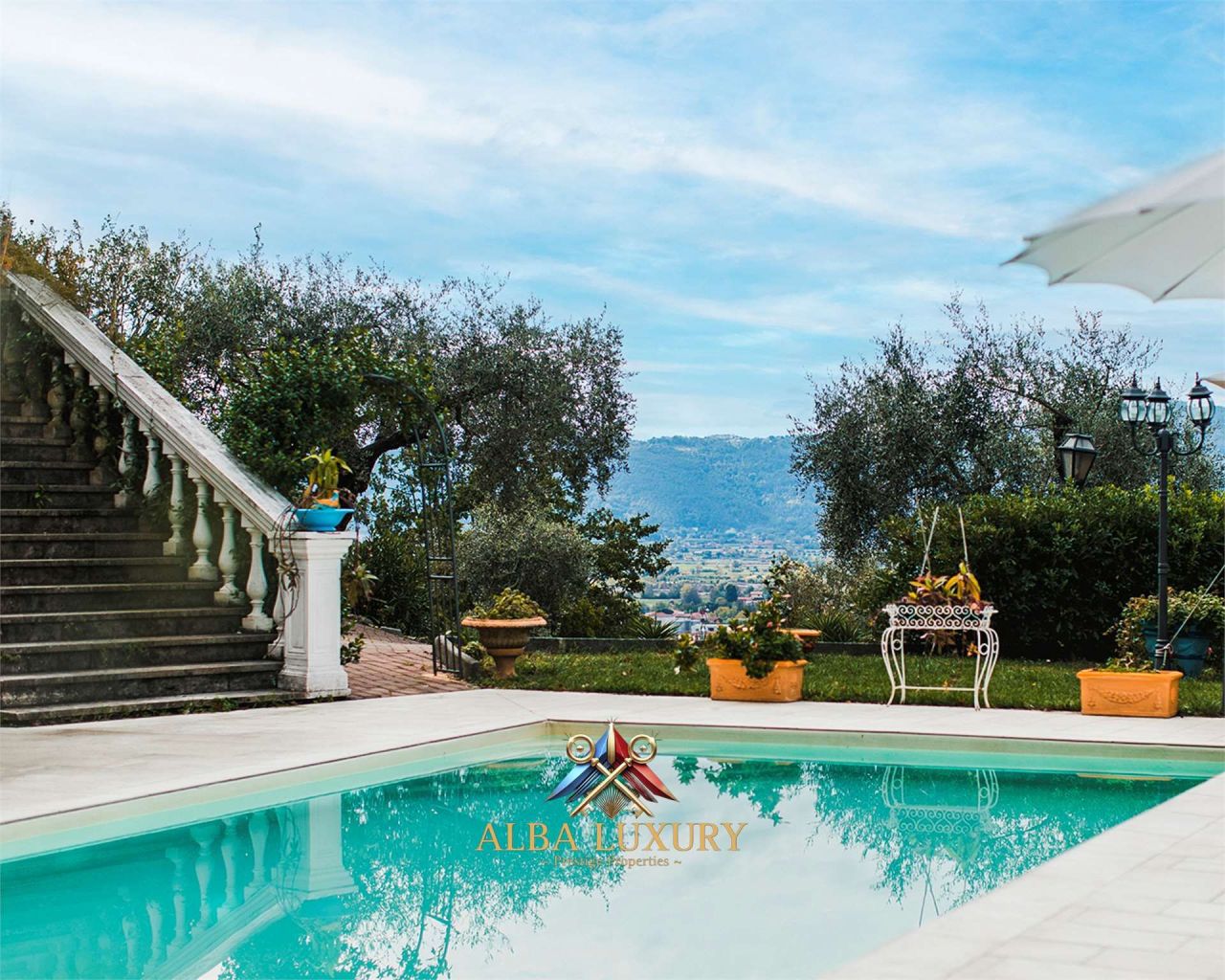 Villa in Castelnuovo Magra, Italien, 490 m² - Foto 1