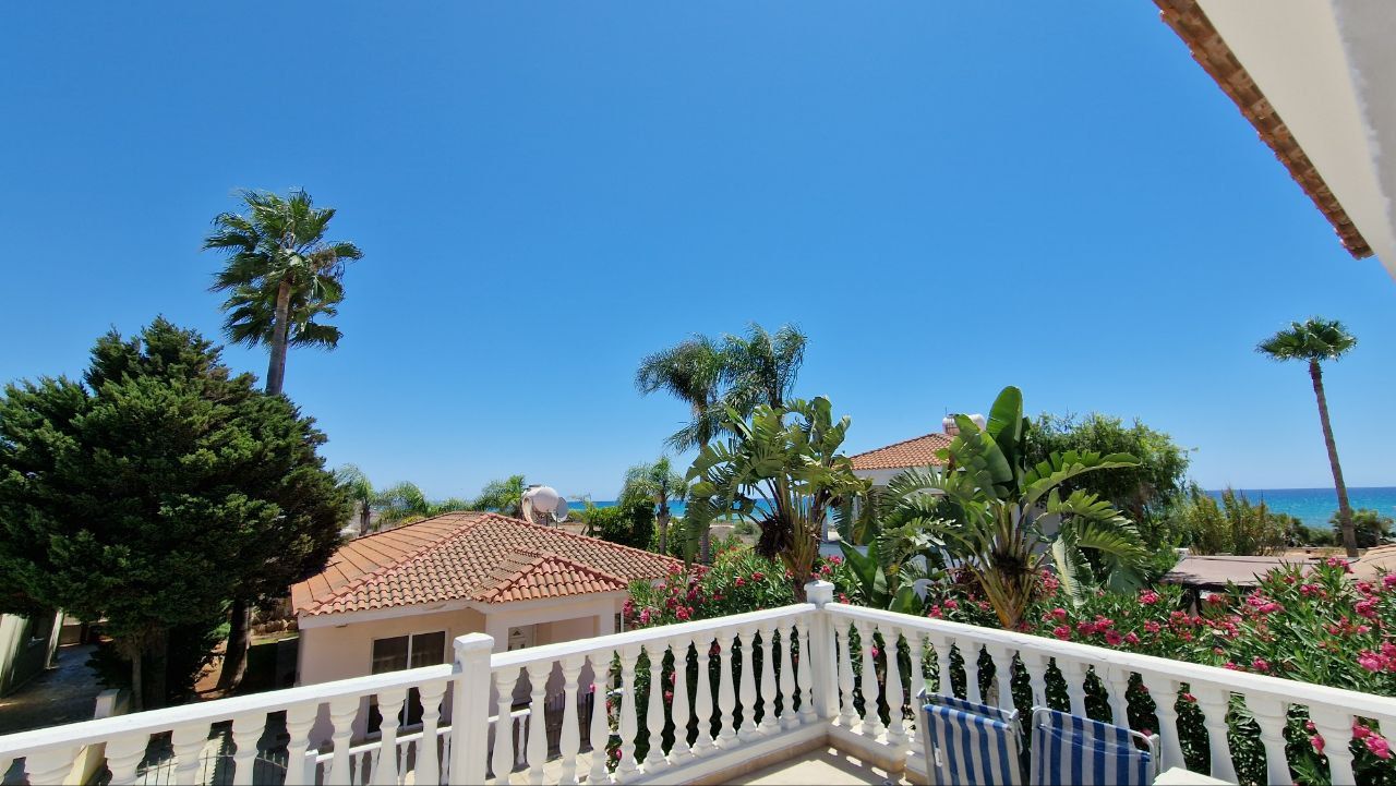 House in Agia Napa, Cyprus, 170 m² - picture 1