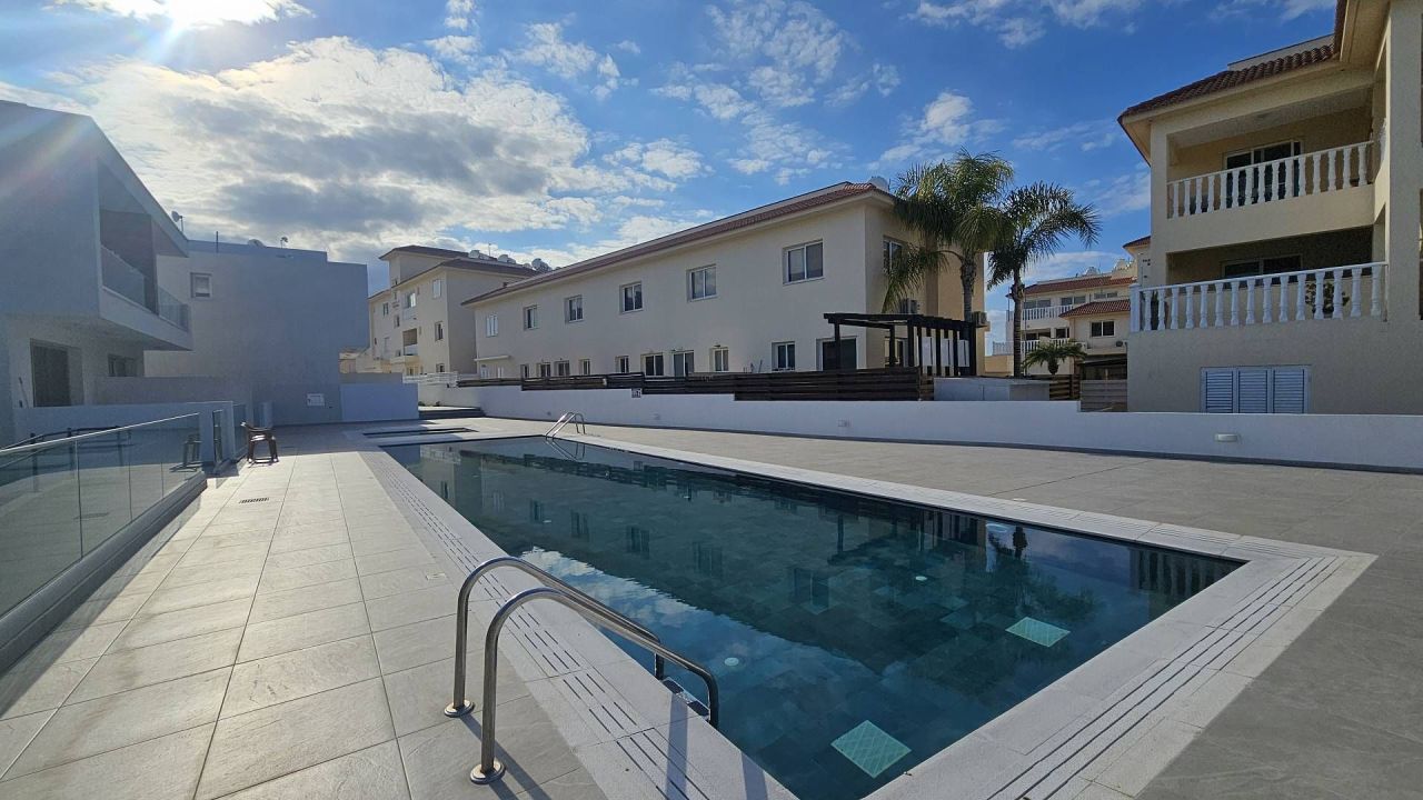 Piso en Protaras, Chipre, 92 m² - imagen 2