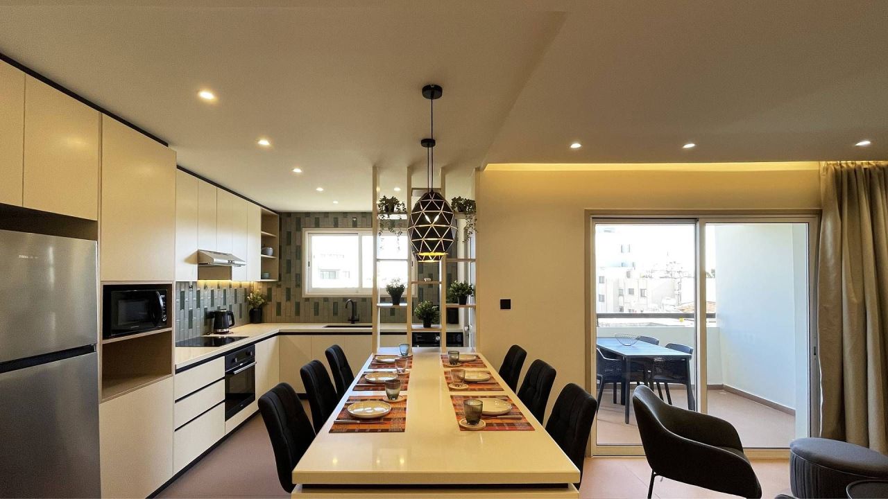 Piso en Lárnaca, Chipre, 90 m² - imagen 2