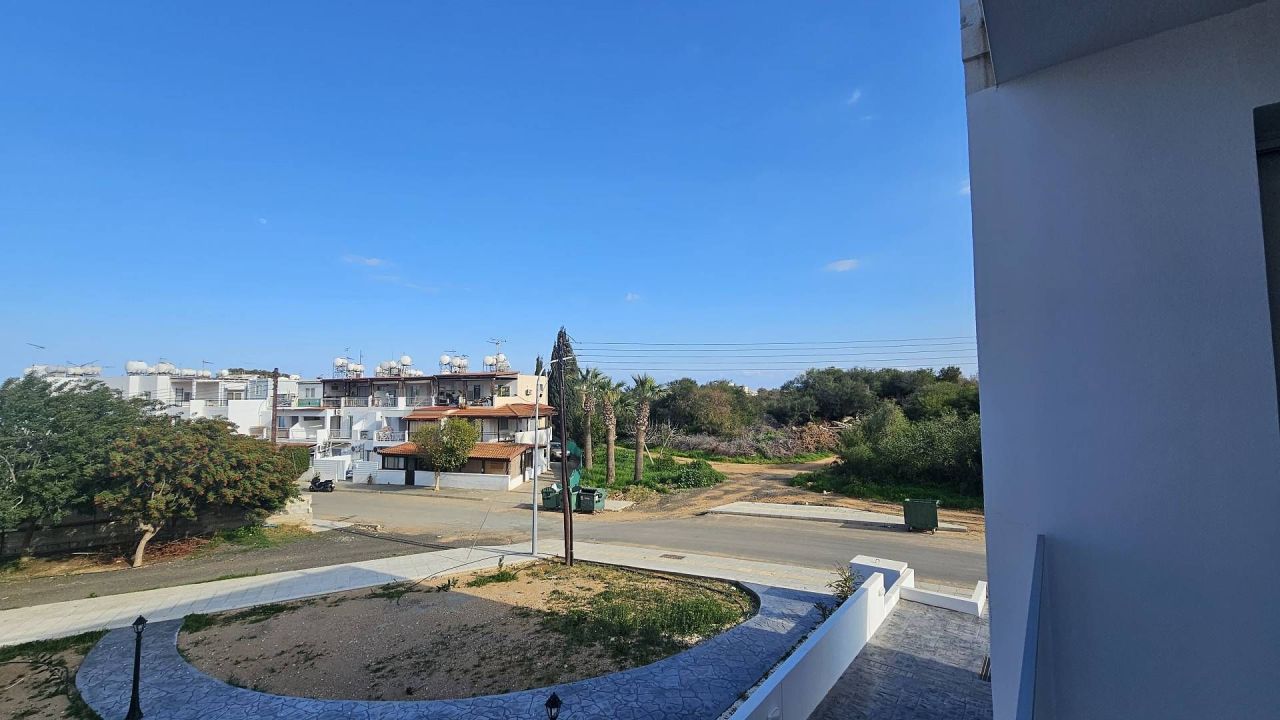 Piso en Protaras, Chipre, 92 m² - imagen 14