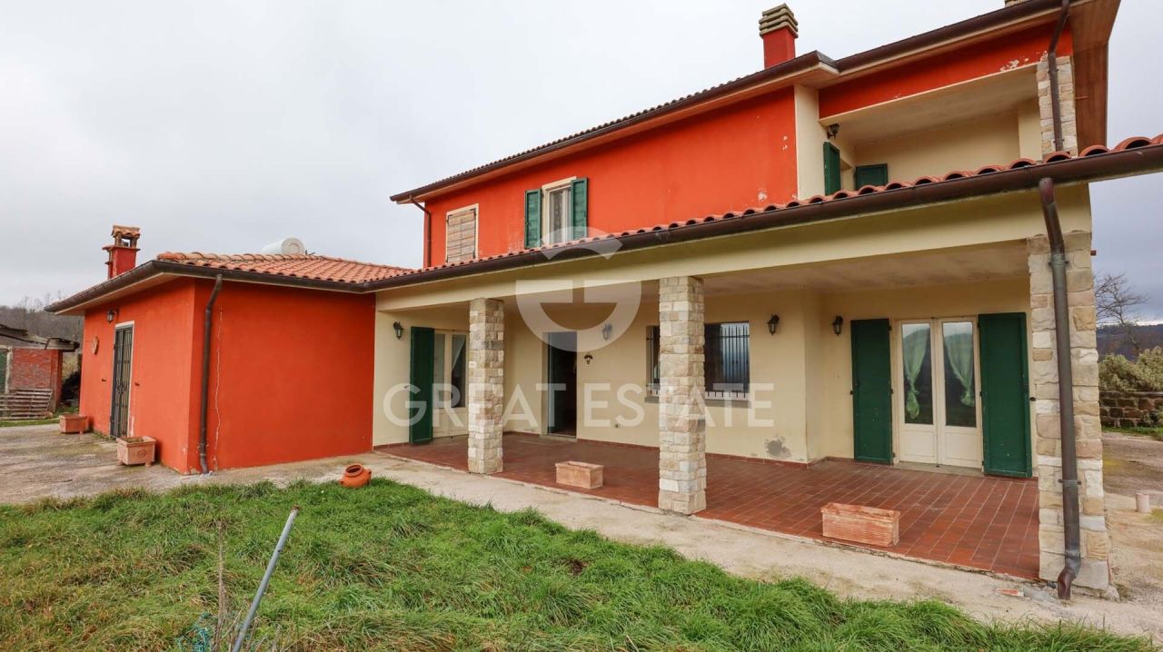 Maison à Pesaro et d'Urbino, Italie, 329.55 m² - image 1