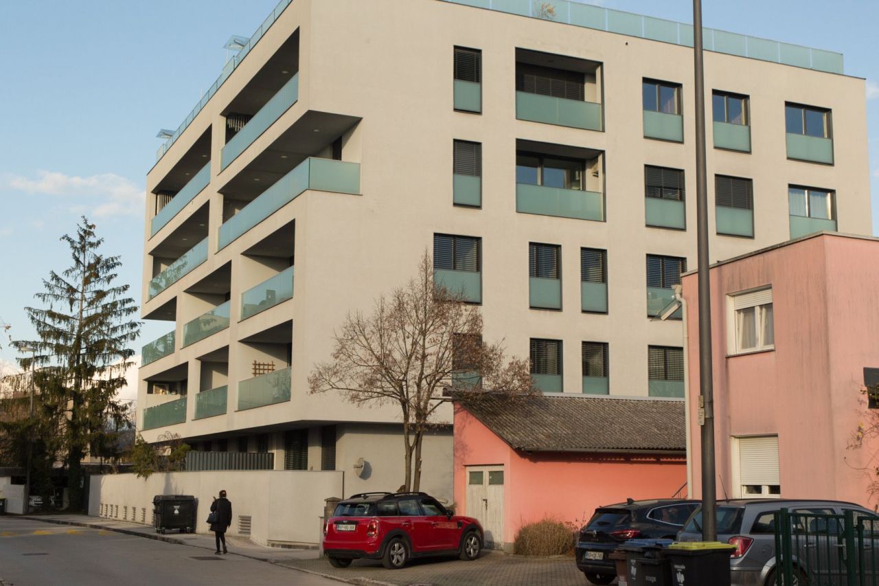Appartement à Bežigrad, Slovénie, 147.6 m² - image 1