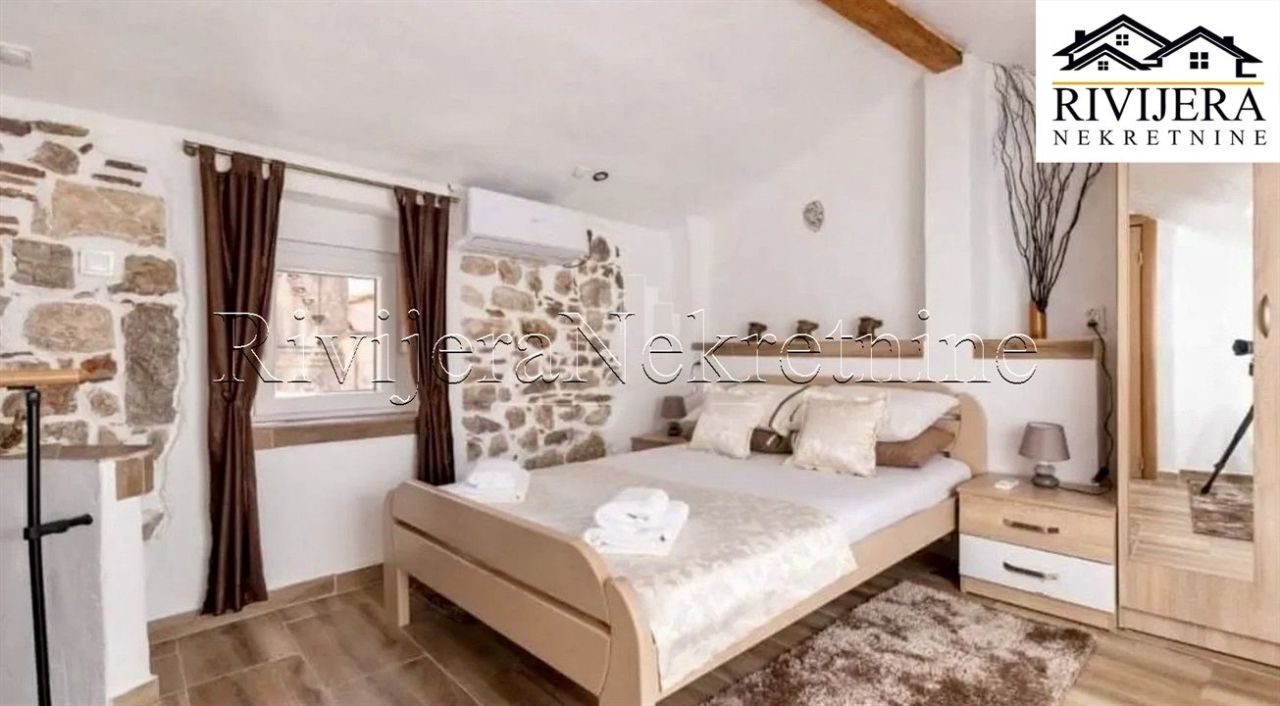 Flat in Kotor, Montenegro, 58 m² - picture 4