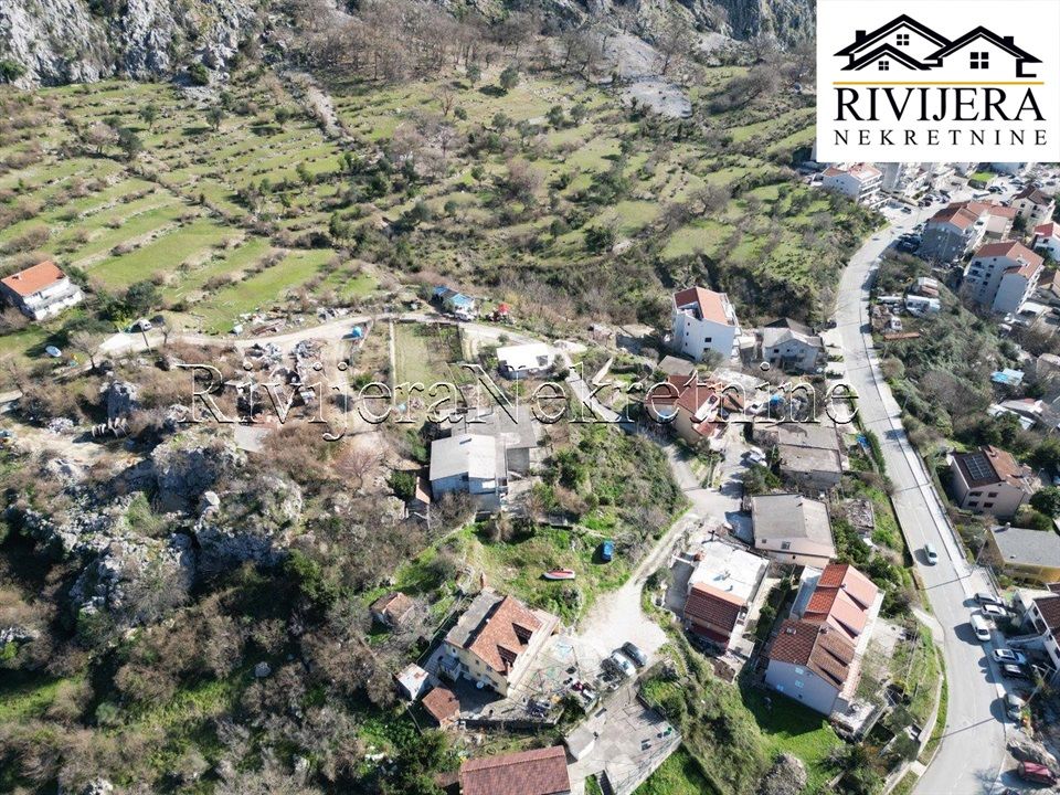 Land in Kotor, Montenegro, 969 m² - picture 11
