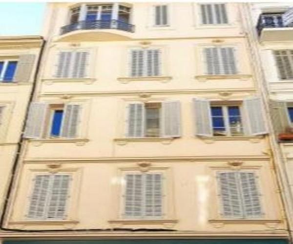 House in Cannes, France, 622 m² - picture 1