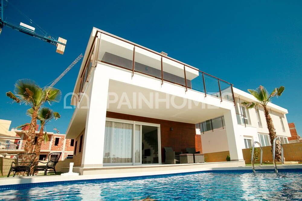 Villa en Santa Pola, España, 152 m² - imagen 1