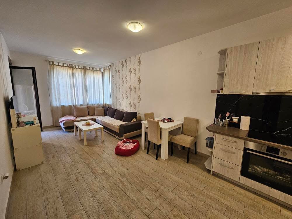 Apartamento en Budva, Montenegro, 57 m² - imagen 1