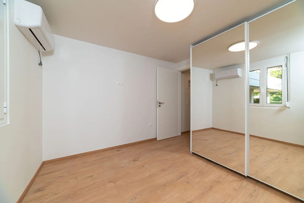 Flat in Athens, Greece, 40 m² - picture 8