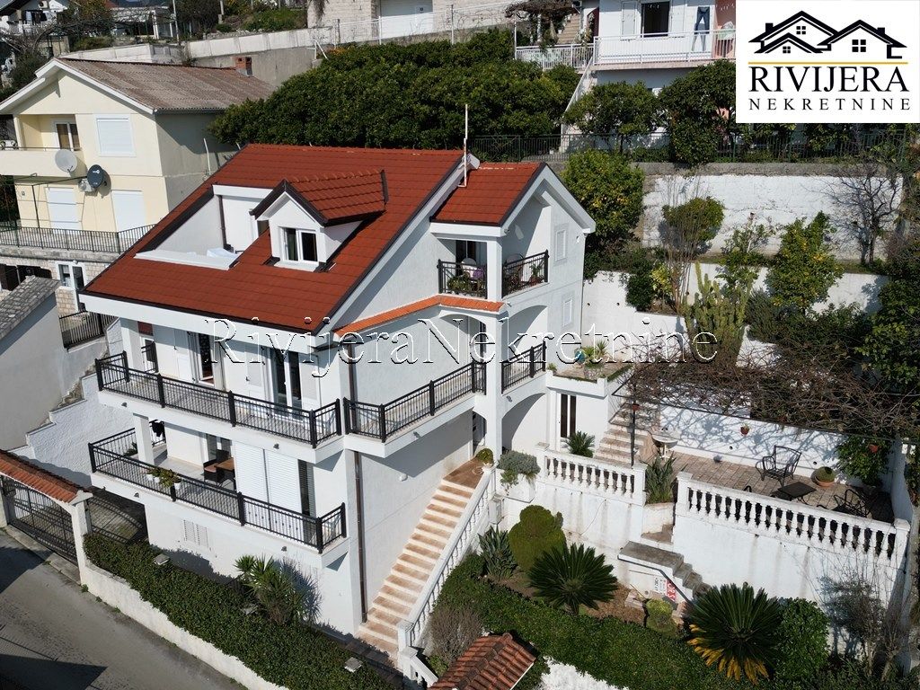 Haus in Herceg-Novi, Montenegro, 330 m² - Foto 3