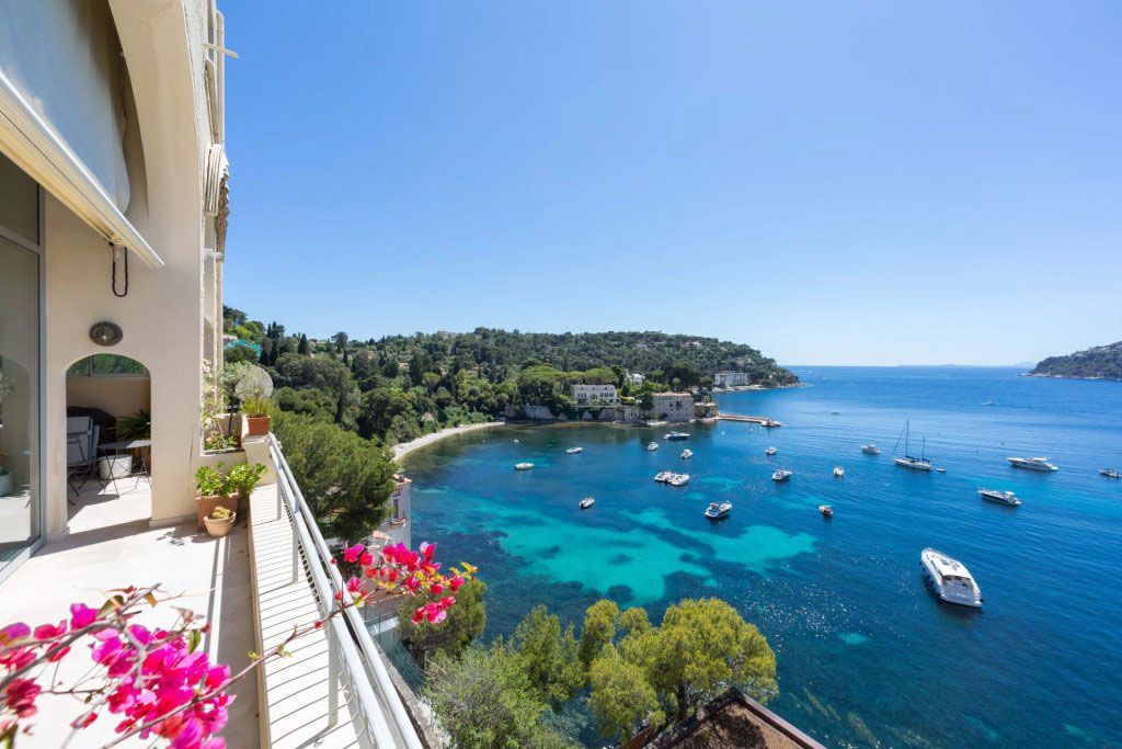 Apartment in Saint-Jean-Cap-Ferrat, France, 217 m² - picture 1