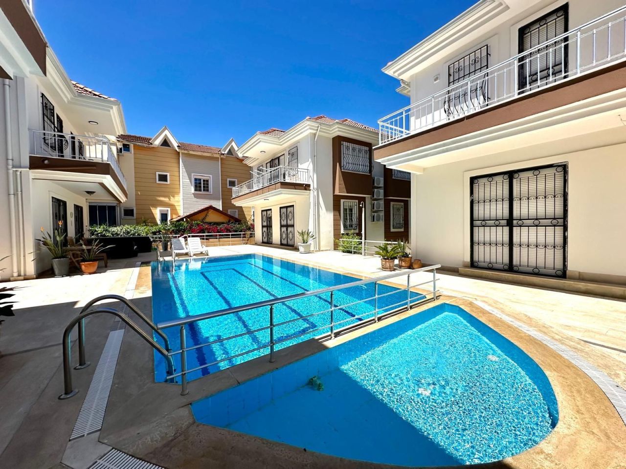 House in Antalya, Turkey, 220 m² - picture 1