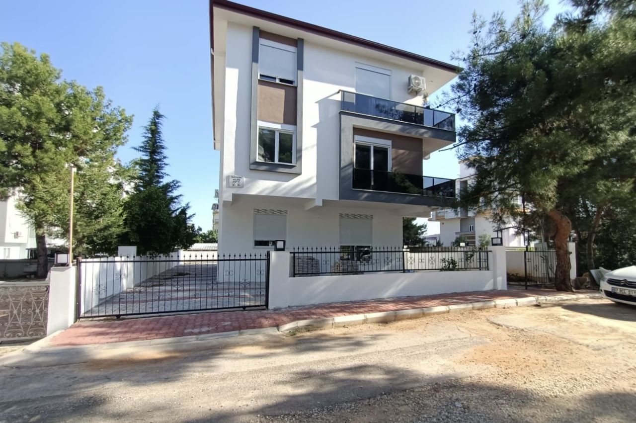 Flat in Antalya, Turkey, 60 m² - picture 1