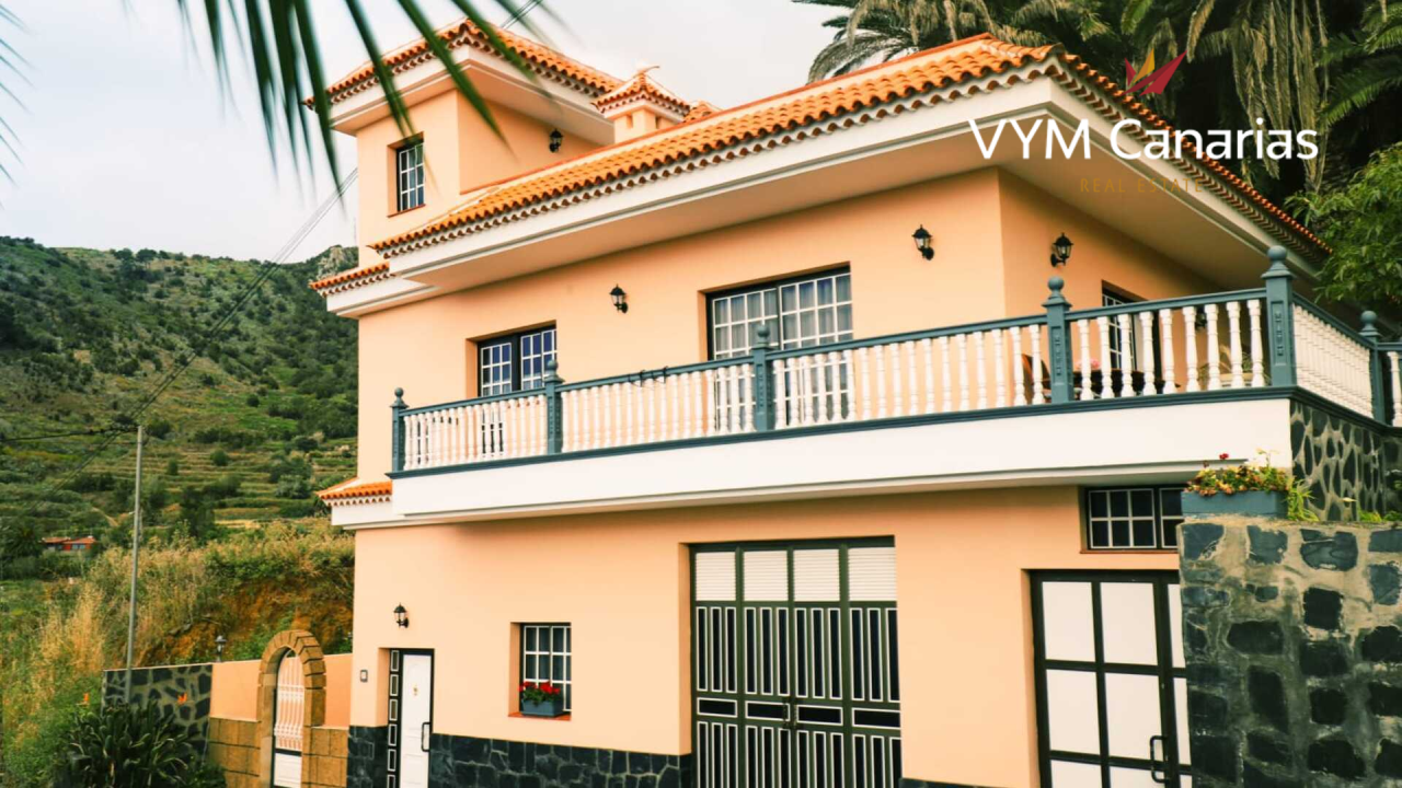House on Tenerife, Spain, 650 m² - picture 1