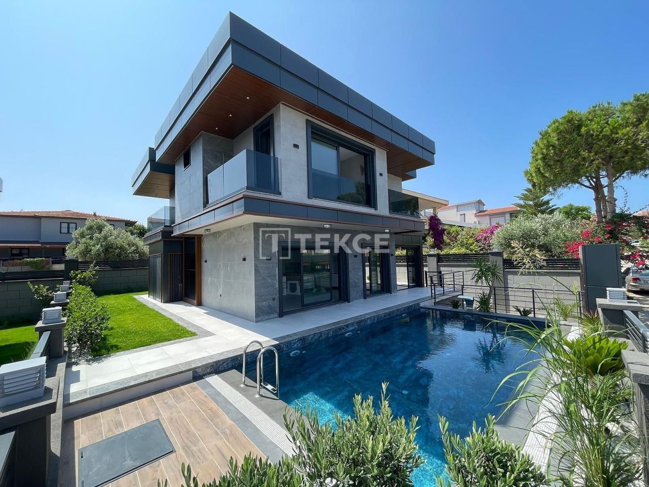 Villa in Cesme, Türkei, 250 m² - Foto 1