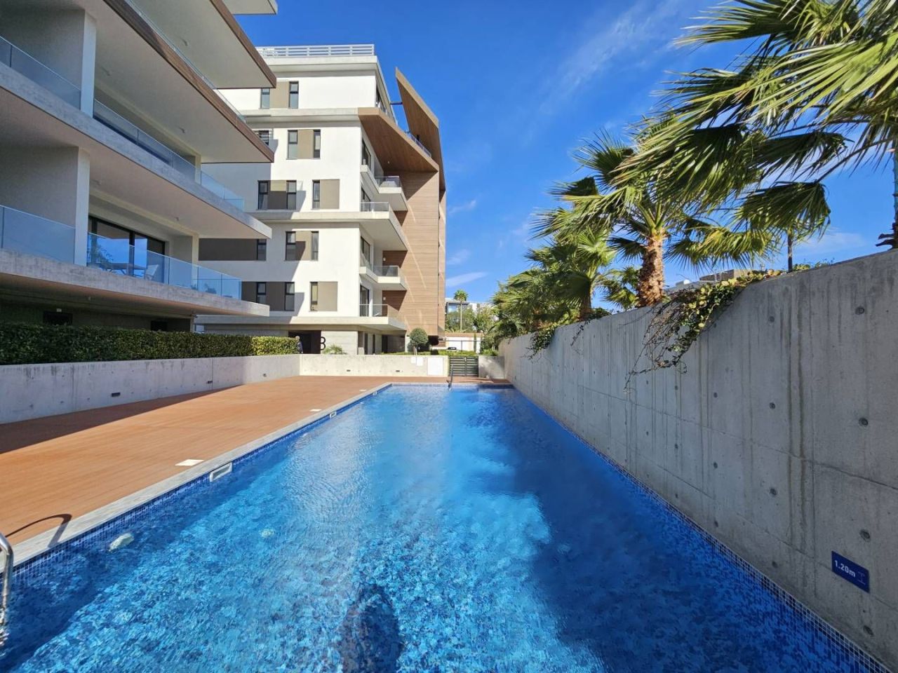 Piso en Limasol, Chipre, 126 m² - imagen 1
